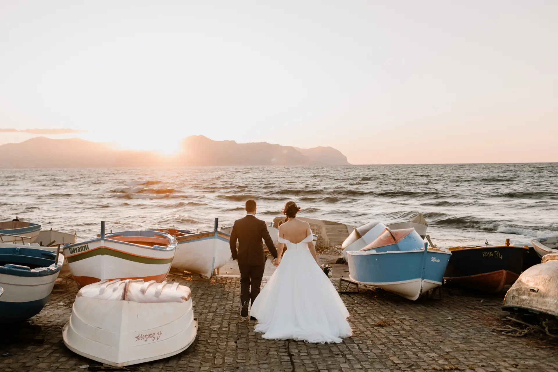 Romantic Seaside Wedding at Sunset fotografo matrimonio palermo